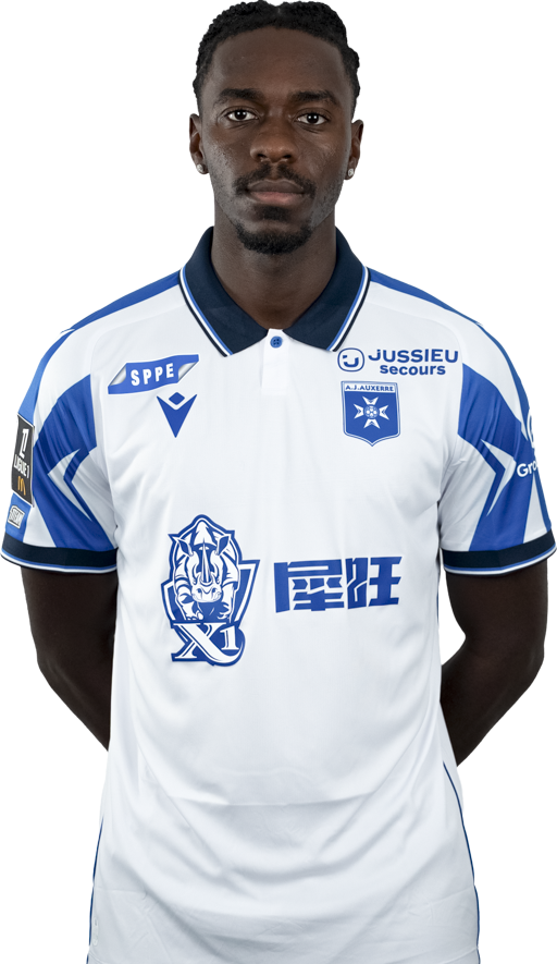 Axel Tuanzebe, défenseur de l'AJ Auxerre